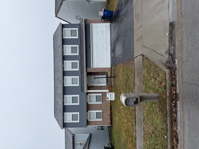 3221 Kings Realm Avenue